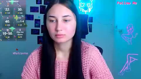 Emma online show from November 21, 1:02 pm