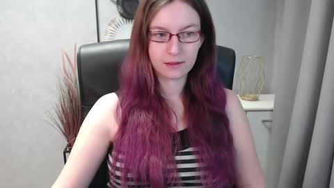 Snapshot of emma_lust94 chatting on January 23, 6:39 am emma online show from January 23, 6:39 am