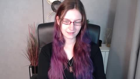 Snapshot of emma_lust94 chatting on January 6, 6:36 am emma online show from January 6, 6:36 am