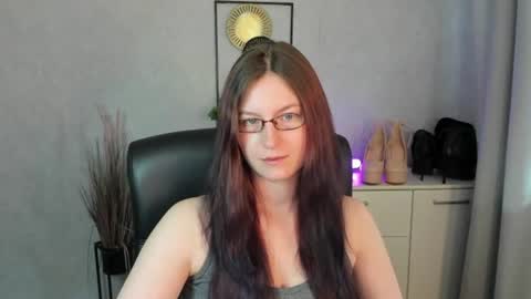 emma online show from July 23, 5:48 am