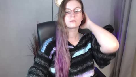 Snapshot of emma_lust94 chatting on September 22, 5:28 am emma online show from September 22, 5:28 am