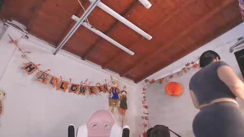 Snapshot of emma_madison_ chatting on October 14, 11:57 am emma online show from October 14, 11:57 am