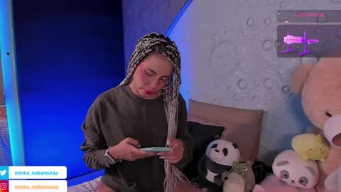 Snapshot of emma_nakamura chatting on December 18, 10:08 am online show from December 18, 10:08 am