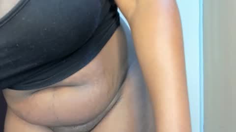 Snapshot of emma_remi chatting on September 13, 12:24 pm emma_remi online show from September 13, 12:24 pm