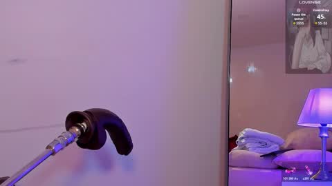   online show from March 26, 11:45 am