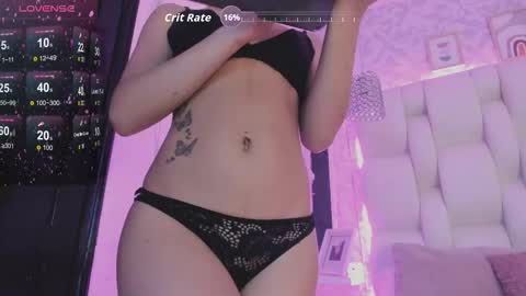 emmaa00_ online show from December 2, 7:05 pm