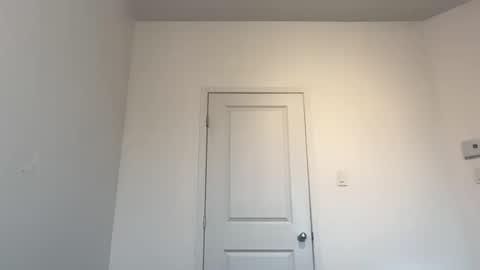 Emma online show from April 14, 5:57 pm