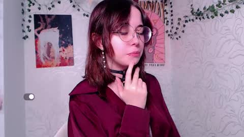 Snapshot of emmae__ chatting on February 23, 4:55 am Emma online show from February 23, 4:55 am