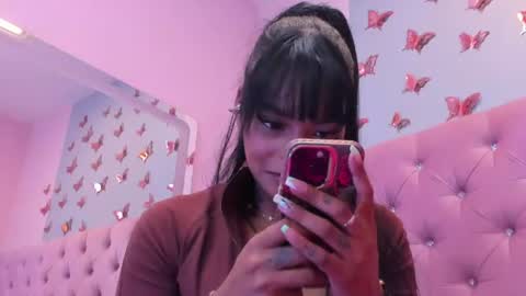 emmaebony_ online show from July 28, 2:46 pm