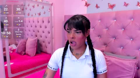 emmaebony_ online show from April 21, 11:39 am