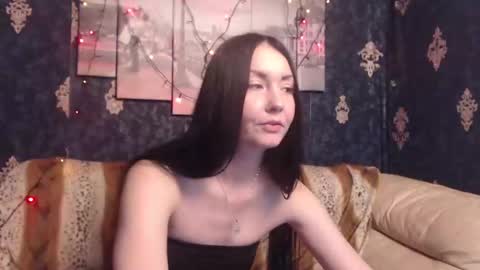 EmmaGoldX online show from January 31, 10:20 am