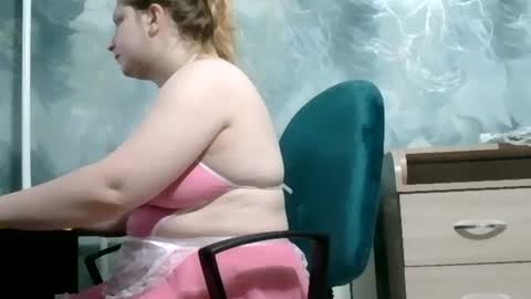 emmamelody online show from February 13, 12:35 am