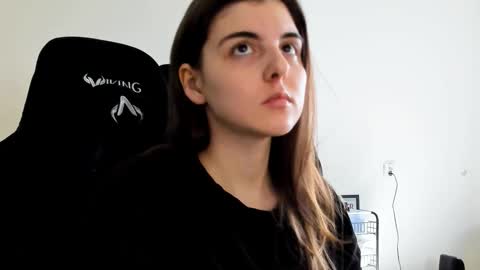 Emma online show from February 4, 2:20 pm