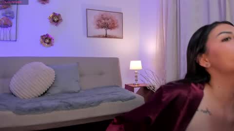 EMMA  online show from May 26, 9:58 pm