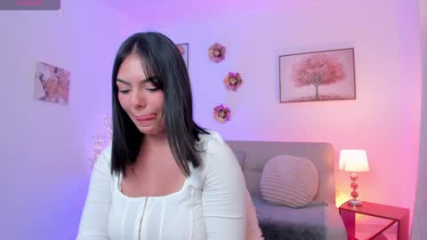 EMMA  online show from May 21, 7:12 pm