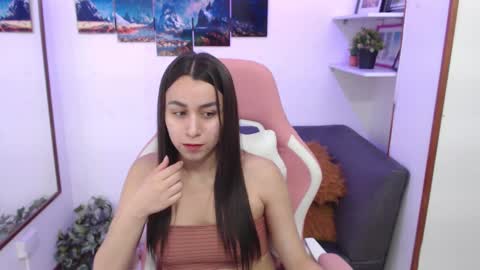 Snapshot of emmamyers_ chatting on March 7, 11:26 pm Emma online show from March 7, 11:26 pm