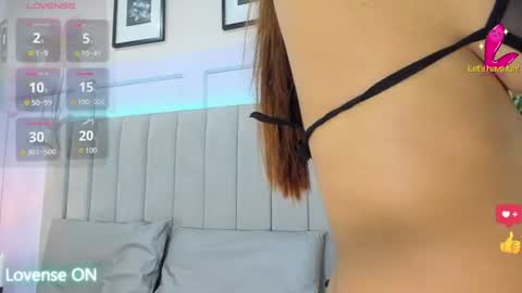 emmarogerss_ online show from July 23, 12:35 pm