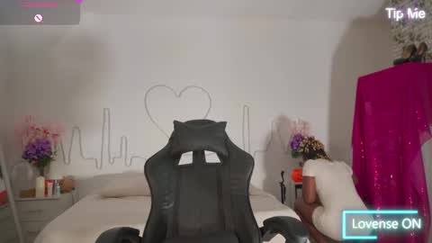 Sara online show from November 7, 12:00 pm