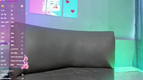 Emma online show from November 13, 6:18 pm