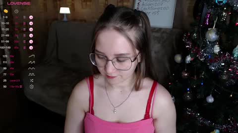 Snapshot of emmatiny chatting on December 30, 3:02 pm Mia online show from December 30, 3:02 pm