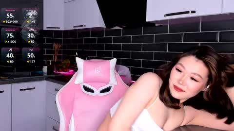 Snapshot of emmavictori chatting on February 23, 5:45 pm Emma online show from February 23, 5:45 pm