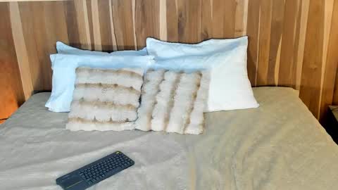 EMMAWILIAMS online show from February 20, 11:56 am