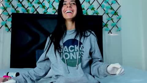  Emma  online show from January 9, 1:56 pm