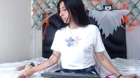  Emma  online show from October 22, 3:17 pm