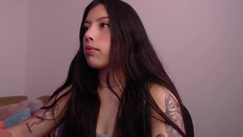 Snapshot of emmi_0 chatting on January 27, 9:55 pm Emily Independent model online show from January 27, 9:55 pm