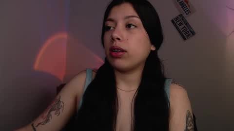 Snapshot of emmi_0 chatting on February 28, 11:12 pm Emily Independent model online show from February 28, 11:12 pm