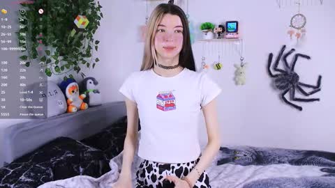 emmie_everly online show from December 17, 12:53 pm