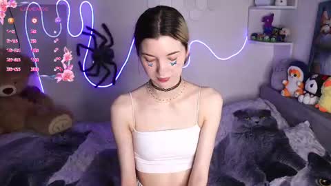 emmie_everly online show from August 9, 6:40 am