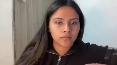 Emmie online show from October 15, 10:34 pm