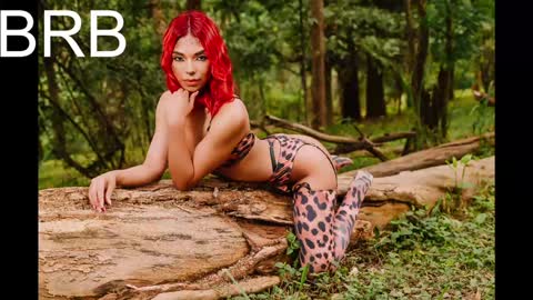 Snapshot of emmily_savage chatting on December 30, 3:47 am online show from December 30, 3:47 am