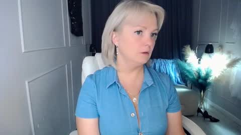 emmmam online show from September 26, 2:36 pm