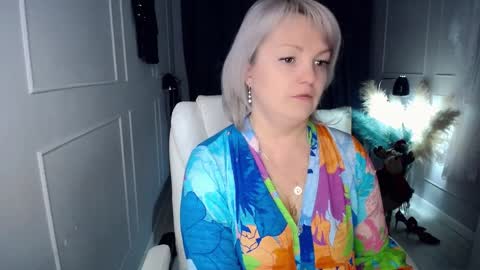 emmmam online show from January 15, 12:11 pm