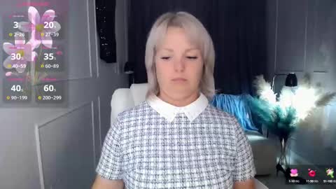 emmmam online show from September 25, 1:54 pm