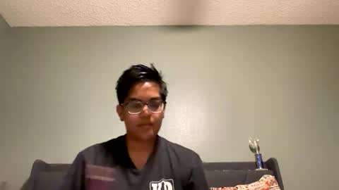 eM online show from November 27, 3:09 am