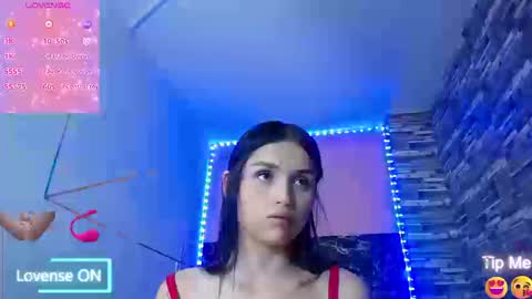Snapshot of emmy_durant chatting on September 13, 8:50 pm emmy_durant online show from September 13, 8:50 pm