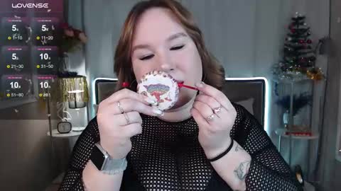 Emmy  online show from December 9, 11:26 am