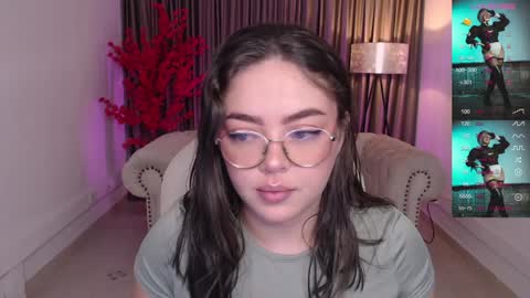 Snapshot of emmy_walker1 chatting on January 17, 10:44 am Emmy Walker online show from January 17, 10:44 am