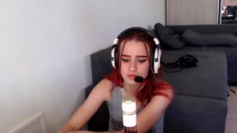 Emmymy favourite tips100035122212377pvt open online show from December 28, 7:00 am