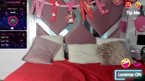 Snapshot of emmymiller1 chatting on March 6, 8:37 pm emmymiller1 online show from March 6, 8:37 pm
