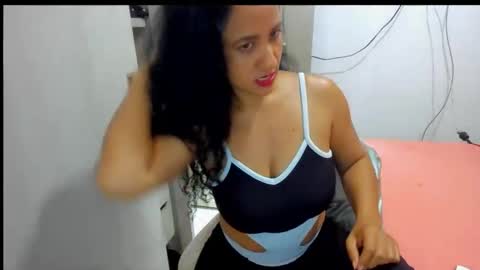 emperatriztapia online show from December 13, 11:32 pm