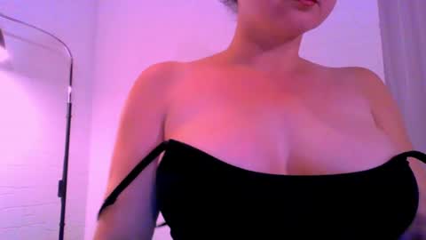 M online show from July 30, 3:07 am