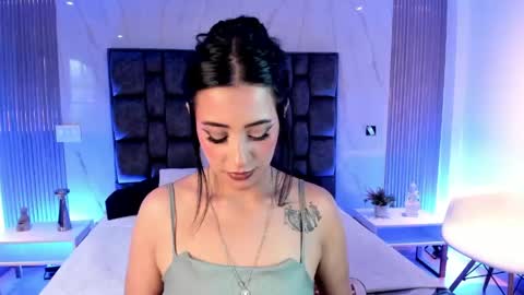 Emy   online show from May 27, 7:44 pm