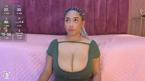 Snapshot of emy_leon chatting on January 12, 7:31 pm Emy online show from January 12, 7:31 pm