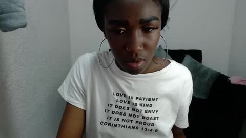 emyfuckhard online show from October 3, 6:46 pm