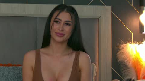 Emy  online show from June 5, 6:52 am