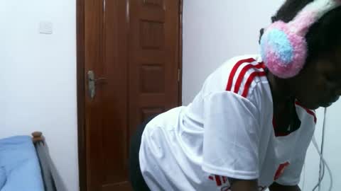 Vee online show from March 2, 7:09 am